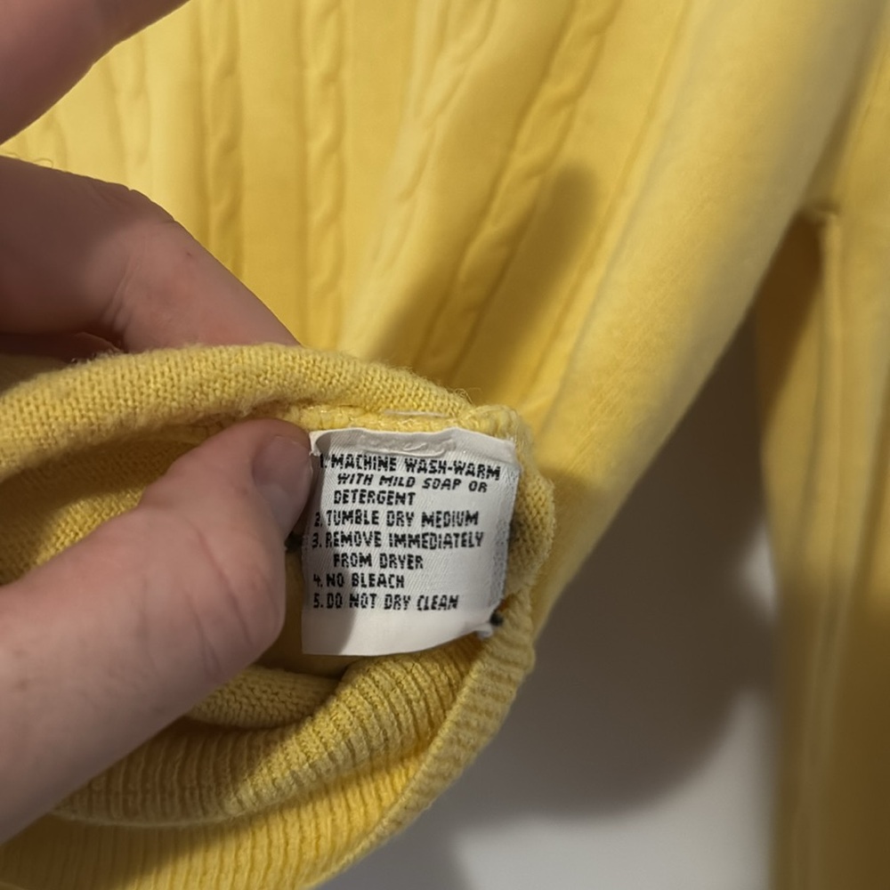 Vintage Izod Lacoste Sweater / Medium / 1970s / Yellow - Picture 6 of 9